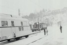 Automotor diésel TAF de la serie 595 de RENFE en la estación de Cercedilla nevada