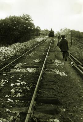 TÍTULO DEL ÁLBUM : Parte semestral de obras / Red Nacional de los Ferrocarriles Españoles. Vía y ...