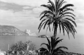 Vista del Peñón de Ifach, tomada desde la estación de Olla de Altea