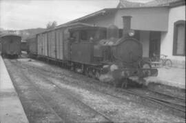 Locomotora de vapor nº3 "Lorcha", de rodaje, 1-3-1-T en la estación de Gandía, de los F...