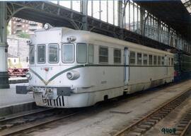 Automotor diésel 590 - 404 de la serie 590 - 404 a 406 (ex 9404 de la serie 9404 a 9406 de RENFE,...
