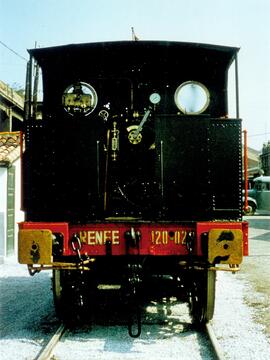 Locomotora de vapor 120 T - 0221 de la serie 120 T - 0221 a 0224 de RENFE, denominada "Zorro...