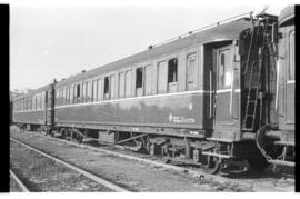 Coche de viajeros de 3ª clase CC 576 de la serie CC 330 a 576 de RENFE, fabricado por la SECN en ...