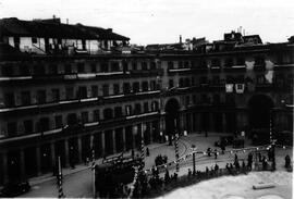 Verbena en la plaza Mayor de Madrid