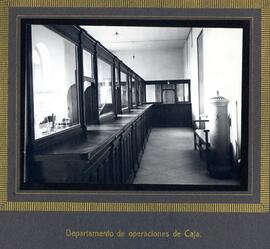 Dependencias del Servicio de Contabilidad General y Caja / Compañía de los Ferrocarriles de MZA