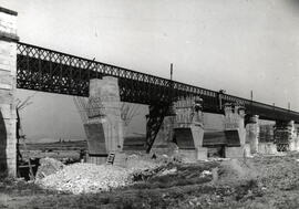 Vista del puente sobre el río Guadiana en el km 437,065 de la línea de Madrid a Badajoz