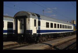 Coche mixto de 1ª clase / cafetería AR7t - 9855 de la serie AR7t  9851 a 9855 de RENFE, ex AAR 97...