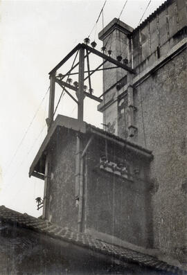 Torre de acometida de los Talleres Generales de la estación de Valencia - Alameda de la línea de ...