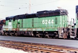 Locomotora Diésel de la Compañía Burlington Northern nº 6244 (SD9), en las instalaciones del Illi...