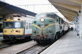 Locomotora eléctrica 7766 de la serie 7700 (Renfe 277)