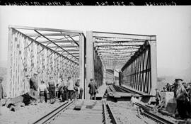 Puente de Guarrizas I, de dos tramos, en el km 283,743 de la línea de Manzanares a Córdoba, dentr...