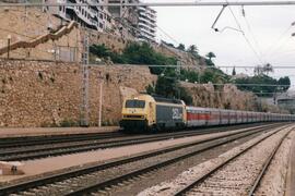 Tren Talgo entrando a Tarragona