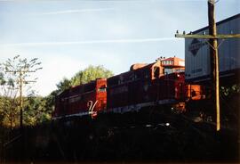 Locomotoras diesel CC-2006 (GP38) y CC-1775 (GP10), del Chicago Central and Pacific  Railroad, ap...