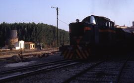 Locomotora diésel - eléctrica ("tractor") 303 - 109 - 3 de la serie 303 - 001 a 202 de ...