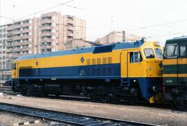 Locomotora de línea serie 319 - 208 - 5