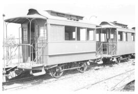 Coches de viajeros del ferrocarril económico de Reus a Salou, de vía estrecha y conocido como el ...