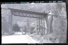 Rotura vieja en el Puente Somaén, km 177,627 de la línea Madrid-Barcelona. Puente metálico sobre ...