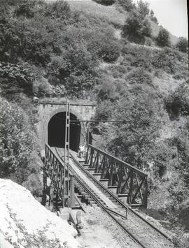 Puente del Campanal, en el km 95,375 de la línea de León a Gijón