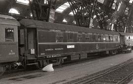 Coche restaurante 2853 de la Compañía Internacional Wagons Lits, formando parte de una composició...