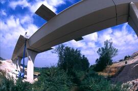 Construcción de un puente en la línea Madrid-Barcelona-Frontera Francesa