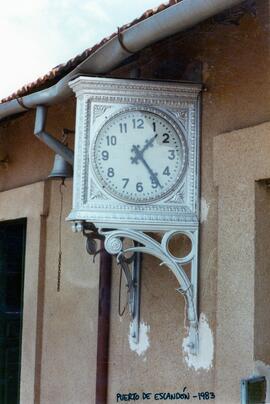 Reloj de la estación de Puerto Escandón