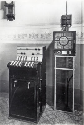 Mesa de palancas de la estación de Villanueva y La Geltrú de la línea Madrid -Atocha a Barcelona-...