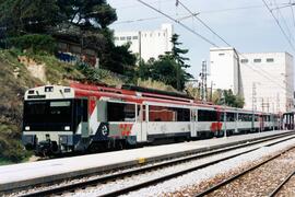Unidades eléctricas serie 440 construidas por Construcciones y Auxiliar de Ferrocarriles (CAF), W...