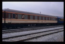 Coche mixto de 1ª clase / cafetería estaurante de la serie AR5x 12851 a 12855 de RENFE, serie pro...