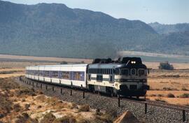 Locomotora 4007-T con Talgo Cartagena-Madrid a su paso por Minateda