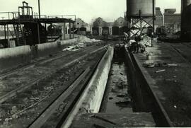 Foso para el reconocimiento de locomotoras de la estación de Valencia-Alameda de la línea de Cala...