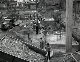 Obras de ampliación o mejora en el taller de fundición de grandes reparaciones de la estación de ...