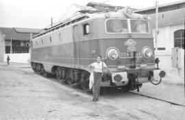 Exposición de material ferroviario en el depósito de la estación de Villanueva y Geltrú, con moti...