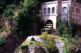 Funicular de la Santa Cova, que comunica el monasterio de Montserrat con el camino de la Santa Co...