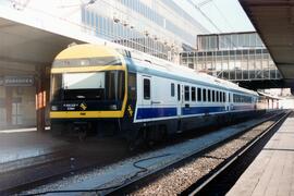 Electrotrenes serie 444-500, construidos por Construcciones y Auxiliar de Ferrocarriles (CAF) y M...