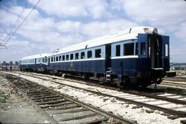 Automotores térmicos diésel de la serie 595 TAF (Tren Automotor Fiat) de RENFE, ex. serie 9500, c...