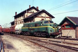 Locomotora eléctrica 7707 de la serie 7700 (Renfe 277)