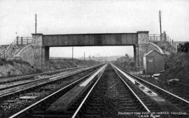 Tramo de vía bajo el viaducto Ramsbottom.