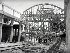 Obras de reparación o ampliación de naves en el taller de grandes reparaciones de la estación de ...