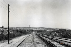 Salida de la estación de Huerta de Samper de la línea de Puebla de Híjar a Tortosa (o de Val de Z...