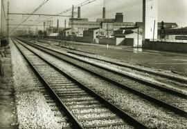 TÍTULO DEL ÁLBUM : Parte semestral de obras / Red Nacional de los Ferrocarriles Españoles. Vía y ...