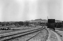 Salida de la estación Huerta de Samper de la línea de Puebla de Híjar a Tortosa (o de Val de Zafá...