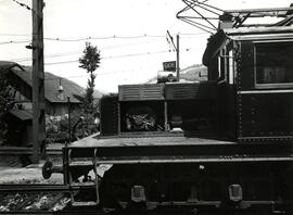 Parte anterior de una locomotora eléctrica 6106 (serie Norte 6101-6106), apodadas "palomas&q...