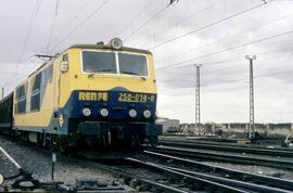 Locomotoras eléctricas de la serie 250 de Renfe. 1 a 35