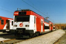 Unidades eléctricas serie 450 construidas por Alstom y Construcciones y Auxiliar de Ferrocarriles...