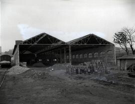 Nave para adecentamiento de coches en construcción de la estación de Madrid - Delicias de la líne...