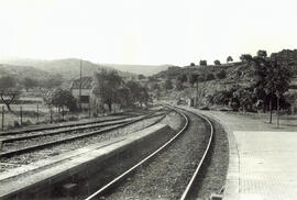 Salida de la estación de Valdealgorfa de la línea de Puebla de Híjar a Tortosa (o Val de Zafán a ...