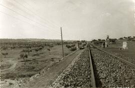 TÍTULO DEL ÁLBUM : Parte semestral de obras / Red Nacional de los Ferrocarriles Españoles. Vía y ...
