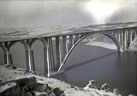 Viaducto de Martín Gil sobre el río Esla, en el km 23,043 de la línea de Zamora a La Coruña