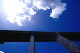 Viaducto en la línea del AVE Madrid-Sevilla