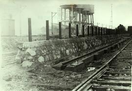 Depósito de locomotoras, de la estación de Monforte. Línea de Palencia a la Coruña.